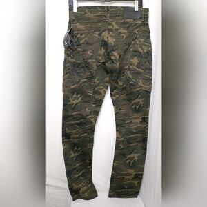 Men's Woodland Camo Cargo Pants